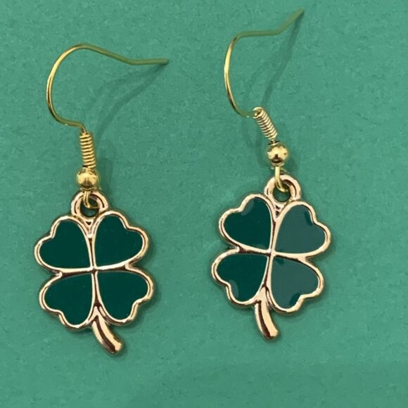 Shamrock Earring, St. Patrick's Day Earring, Clover Earring, Lucky Earring, Gift - Picture 1 of 5